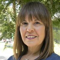 E.M. Claudia Uribe T.