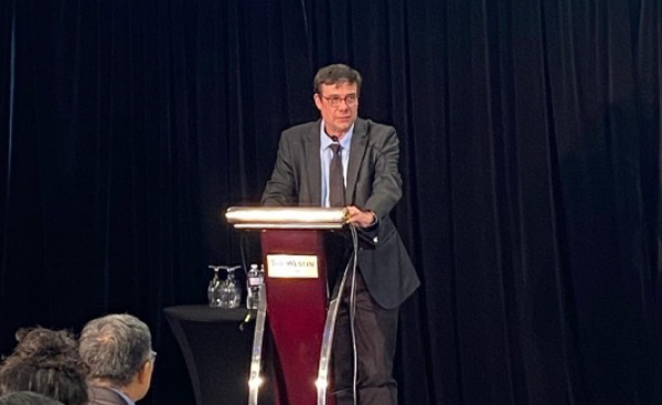 Dr. Klaus Püschel Director del Centro de Educación Médica y Ciencias de la Salud UC participando en el Foro Internacional para Lideres en Educación Médica (IMELF)